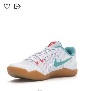 Nike Kobe 11 summer pack. NWOT. Men’s 10.5. RARE!